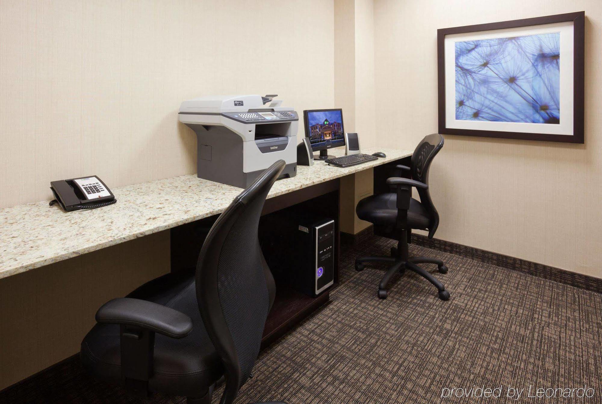 Holiday Inn Express & Suites New Liskeard Facilities photo